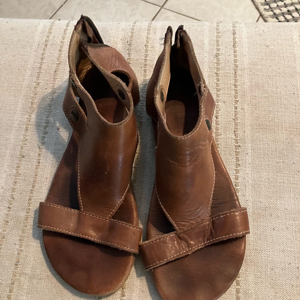 Bed Stu Brown Leather Strap Sandals